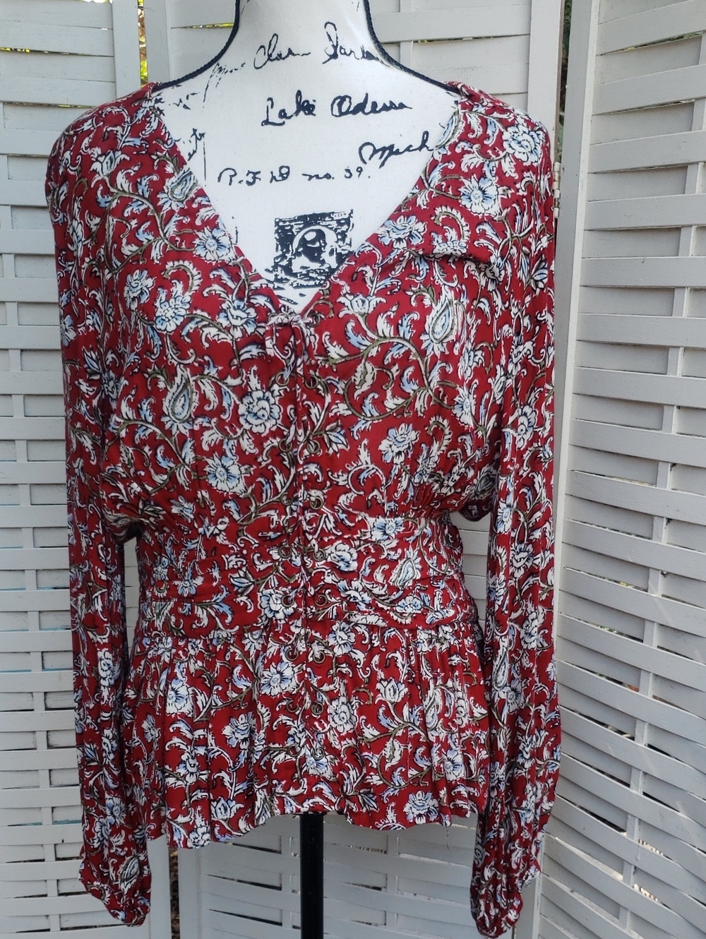 Anthropologie Red Floral V-Neck Long Sleeve Peplum Blouse Size 16